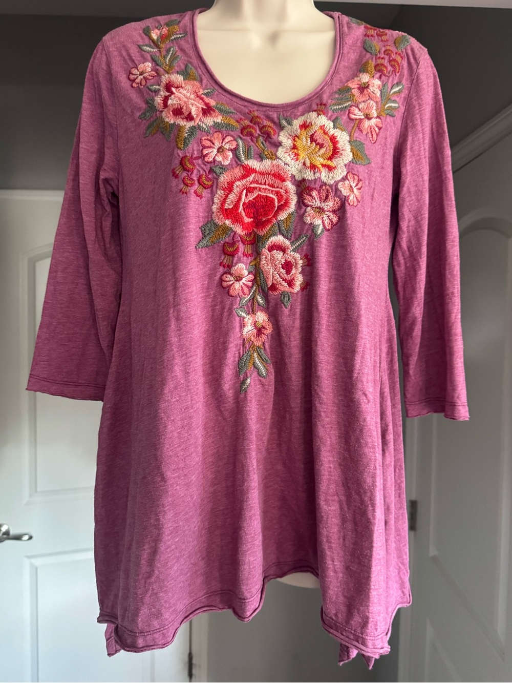Johnny Was JWLA Embroidered Floral Tunic Top Small Purple Boho Cottagecore